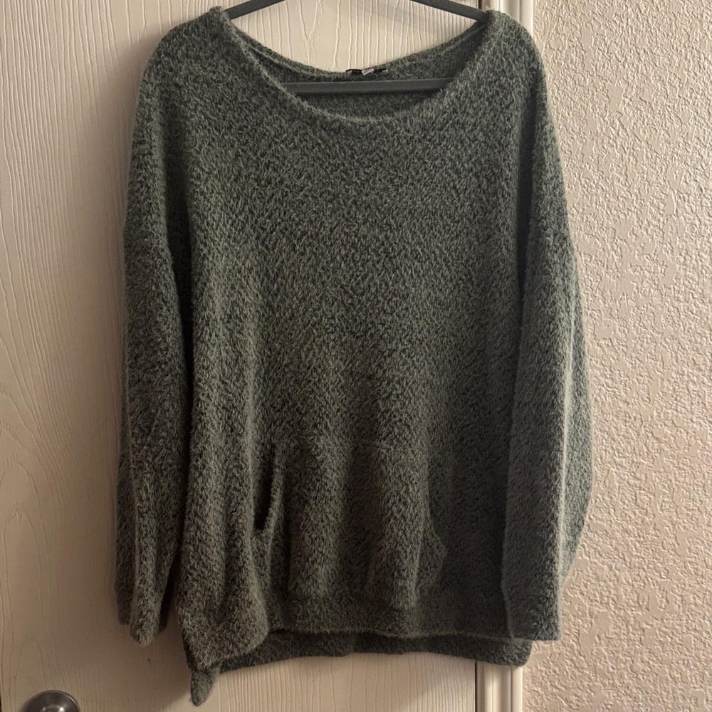 White Birch Olive Crew Neck Sweater